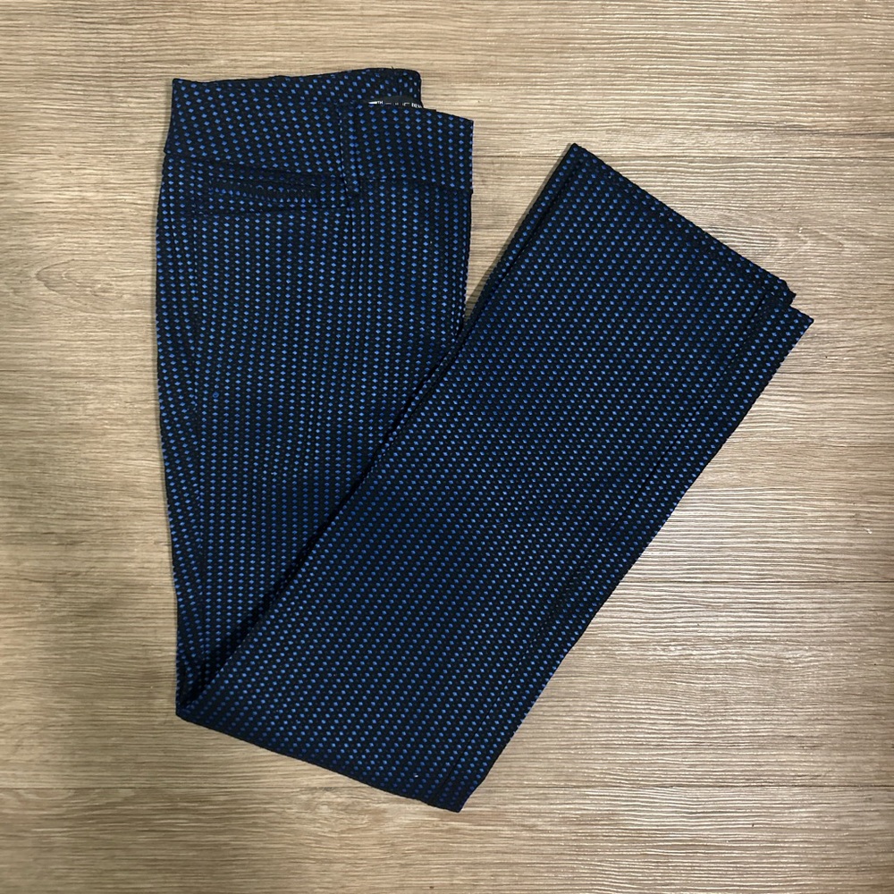 New York & Company Navy Cropped Pants